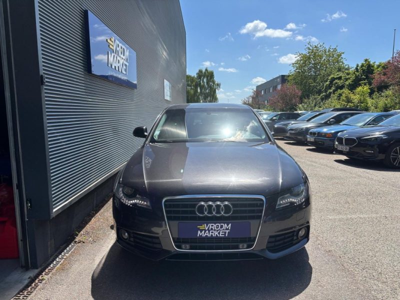 AUDI A4 2.0 TDI 143cv AMBITION LUXE - Suivi d'entretien complet 