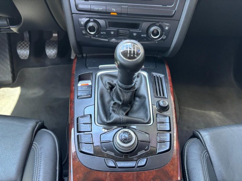 AUDI A4 2.0 TDI 143cv AMBITION LUXE - Suivi d'entretien complet 