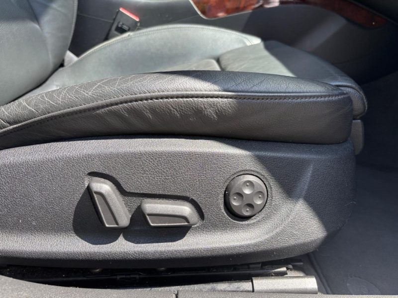 AUDI A4 2.0 TDI 143cv AMBITION LUXE - Suivi d'entretien complet 