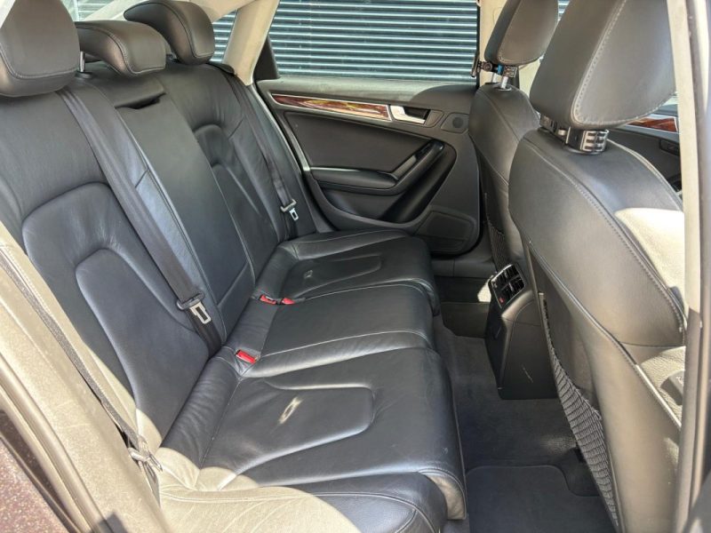 AUDI A4 2.0 TDI 143cv AMBITION LUXE - Suivi d'entretien complet 