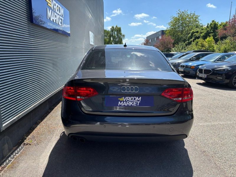 AUDI A4 2.0 TDI 143cv AMBITION LUXE - Suivi d'entretien complet 