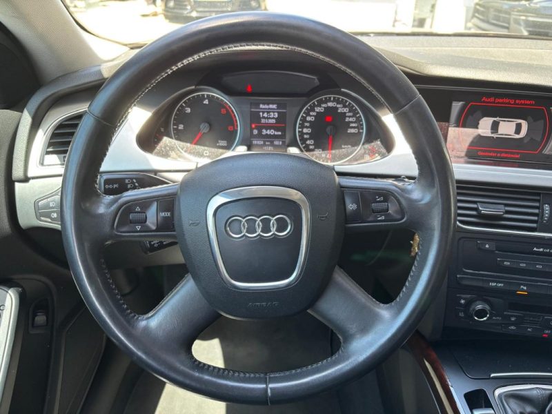 AUDI A4 2.0 TDI 143cv AMBITION LUXE - Suivi d'entretien complet 