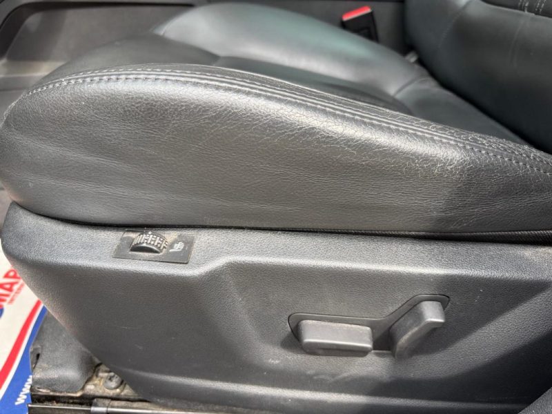 PEUGEOT 3008 1.6 THP 156cv FELINE - Suivi d'entretien complet Peugeot