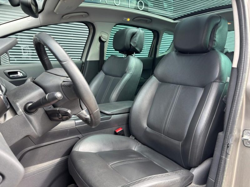 PEUGEOT 3008 1.6 THP 156cv FELINE - Suivi d'entretien complet Peugeot