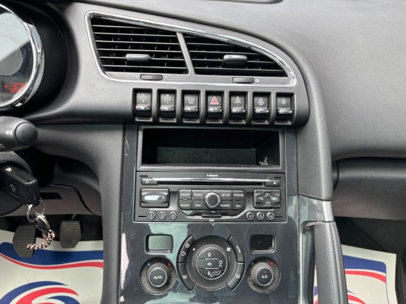 PEUGEOT 3008 1.6 THP 156cv FELINE - Suivi d'entretien complet Peugeot