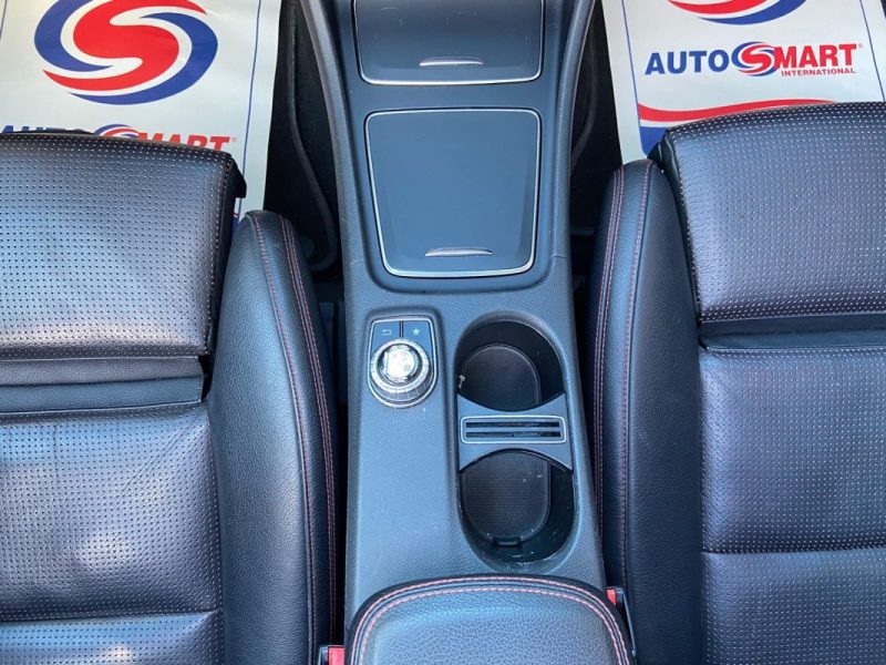 MERCEDES CLASSE A 220D 177cv AMG LINE - Toit ouvrant