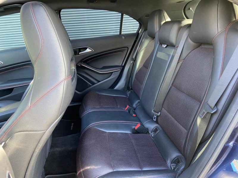 MERCEDES CLASSE A 220D 177cv AMG LINE - Toit ouvrant