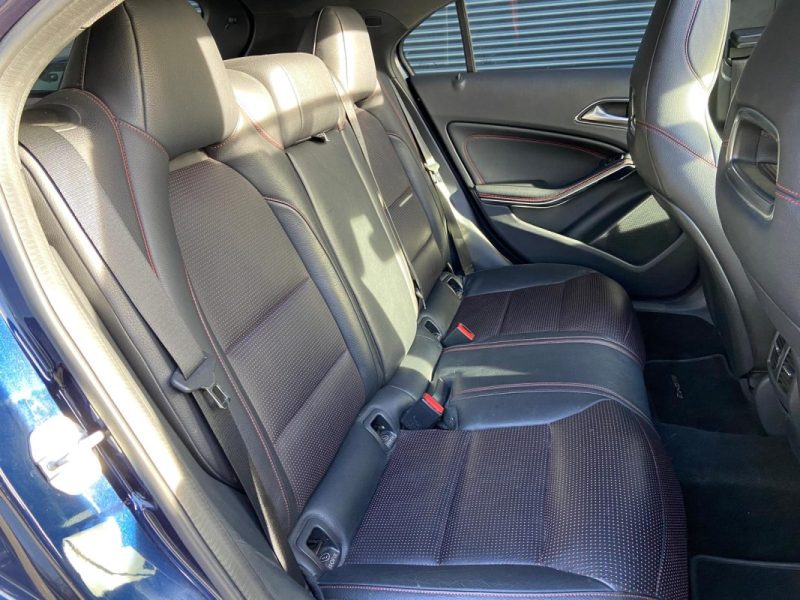 MERCEDES CLASSE A 220D 177cv AMG LINE - Toit ouvrant