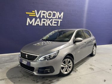 PEUGEOT 308 1.5 BlueHDI 130 STYLE BVM 6 / Apple Carplay 