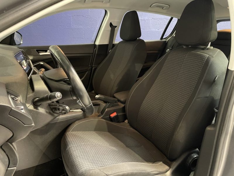 PEUGEOT 308 1.5 BlueHDI 130 STYLE BVM 6 / Apple Carplay 