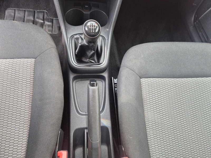 VOLKSWAGEN POLO 2013