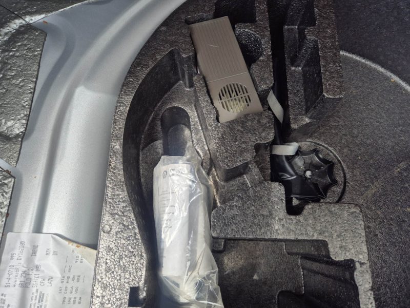 VOLKSWAGEN POLO 2013