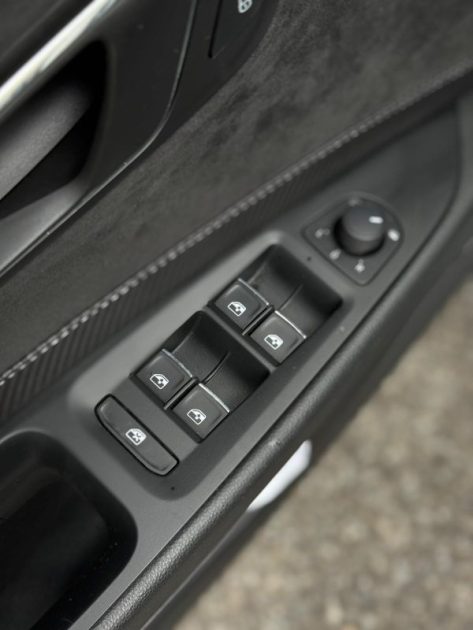 Seat Leon Cupra 2.0 TSI 300CV DSG6 / Apple CarPlay / Carnet Seat