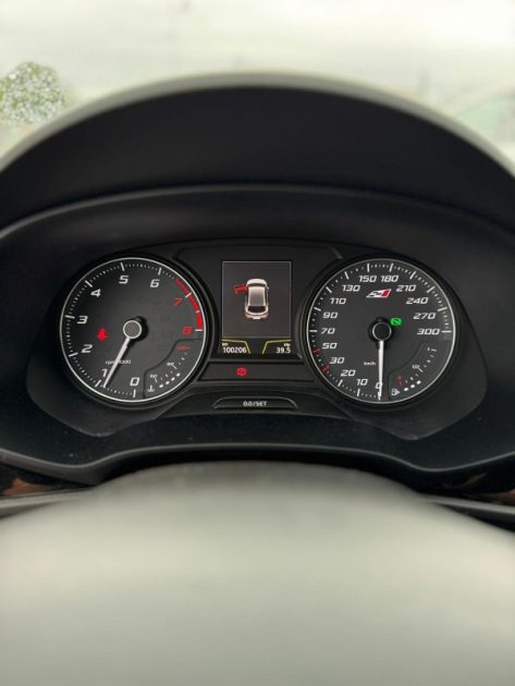 Seat Leon Cupra 2.0 TSI 300CV DSG6 / Apple CarPlay / Carnet Seat