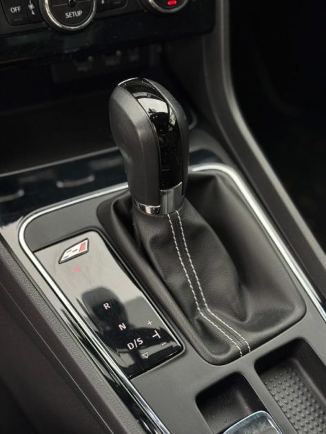 Seat Leon Cupra 2.0 TSI 300CV DSG6 / Apple CarPlay / Carnet Seat