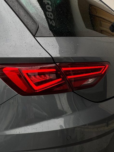 Seat Leon Cupra 2.0 TSI 300CV DSG6 / Apple CarPlay / Carnet Seat