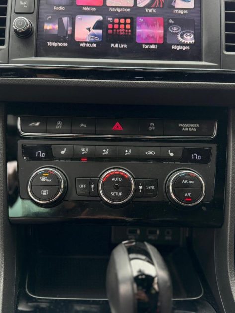 Seat Leon Cupra 2.0 TSI 300CV DSG6 / Apple CarPlay / Carnet Seat