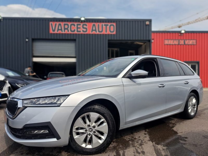 SKODA OCTAVIA 2023