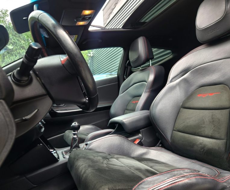 KIA CEED II 1.6 T-GDI 204 GT BVM6*PANO*CAMERA*GPS CUIR