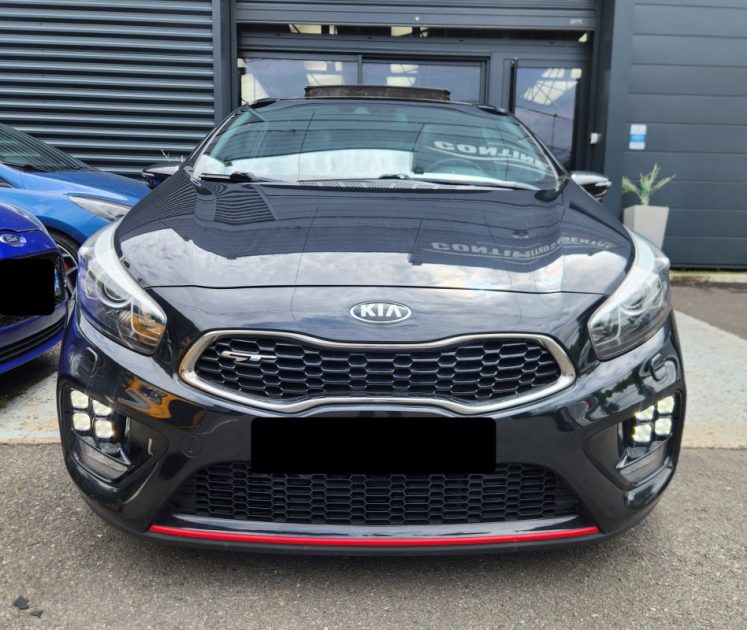 KIA CEED II 1.6 T-GDI 204 GT BVM6*PANO*CAMERA*GPS CUIR