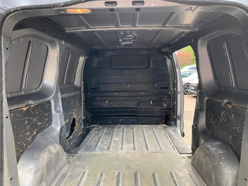 2.0 Blue HDi 16V Fourgon moyen EAT8 S&S 122 cv TVA RÉCUPÉRABLE