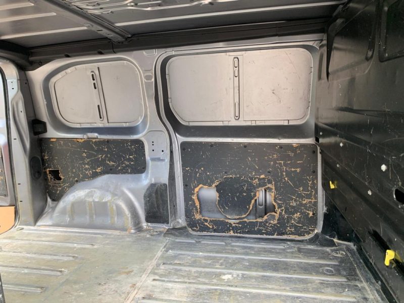 2.0 Blue HDi 16V Fourgon moyen EAT8 S&S 122 cv TVA RÉCUPÉRABLE