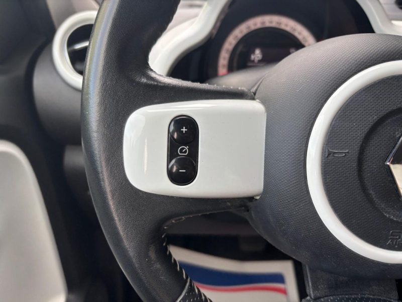 RENAULT TWINGO III 0.9 TCE 90 INTENS EDC6