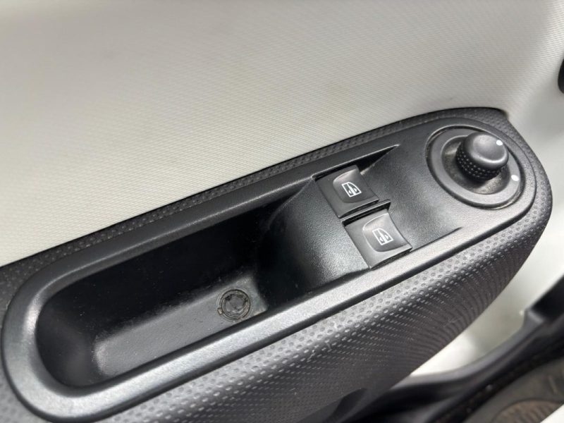 RENAULT TWINGO III 0.9 TCE 90 INTENS EDC6