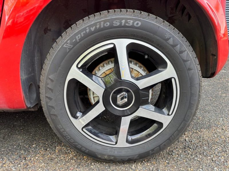 RENAULT TWINGO III 0.9 TCE 90 INTENS EDC6