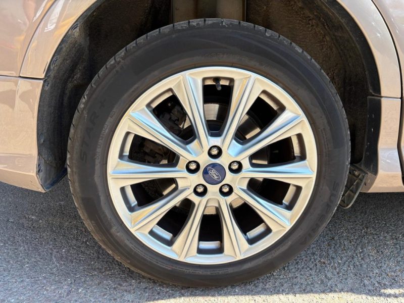 FORD KUGA 2.0 TDCI 4X4 180cv VIGNAL - Suivi d'entretien complet