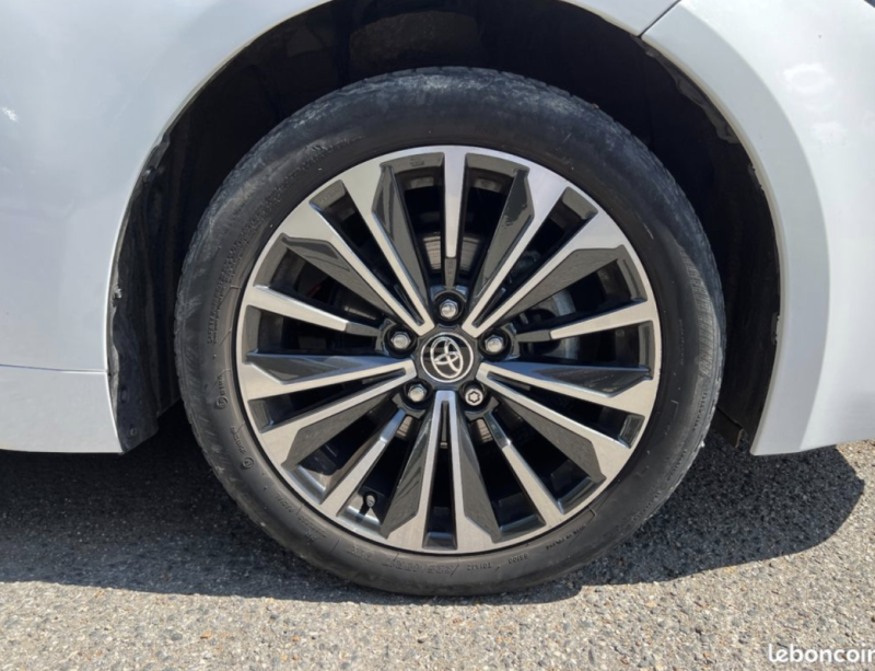 TOYOTA COROLLA SPORTS HYBRIDE NOUVELLE 140ch Design