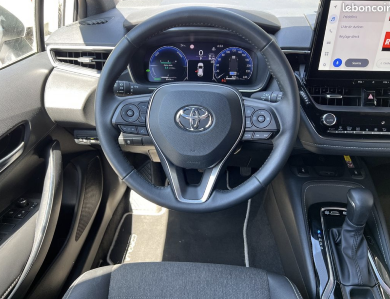 TOYOTA COROLLA SPORTS HYBRIDE NOUVELLE 140ch Design