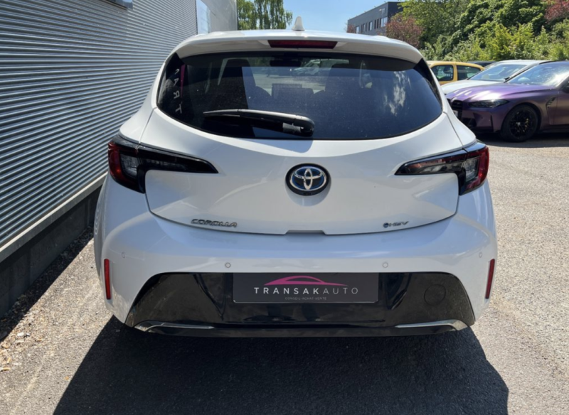 TOYOTA COROLLA SPORTS HYBRIDE NOUVELLE 140ch Design