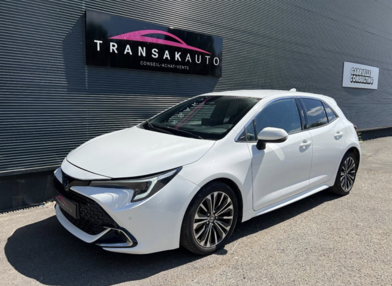 TOYOTA COROLLA SPORTS HYBRIDE NOUVELLE 140ch Design