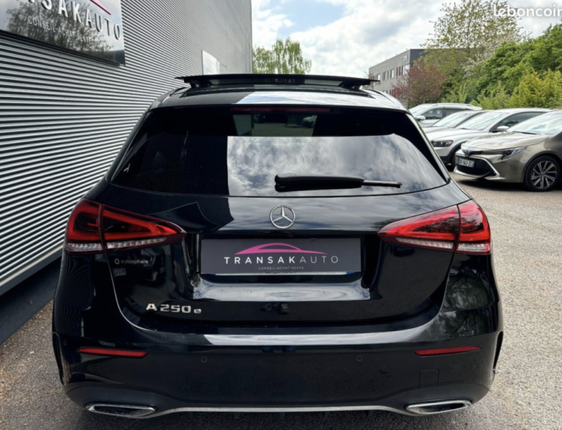 MERCEDES CLASSE A 250 e 8G-DCT AMG Line