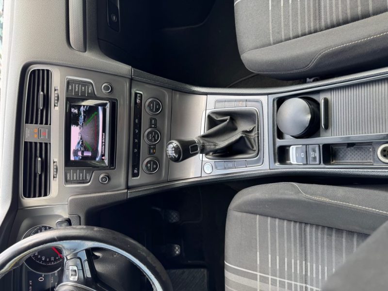 VOLKSWAGEN GOLF 2015