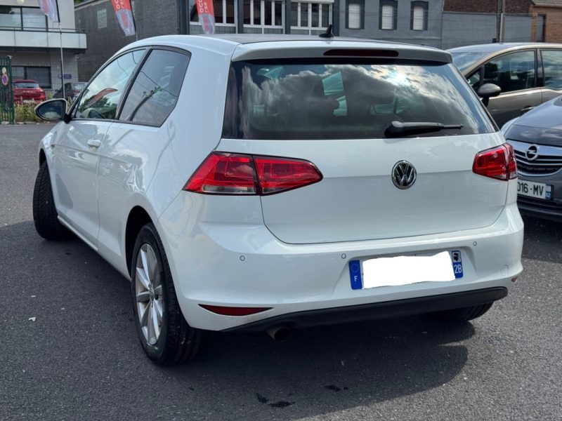 VOLKSWAGEN GOLF 2015