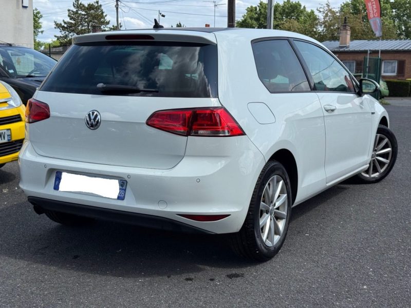 VOLKSWAGEN GOLF 2015
