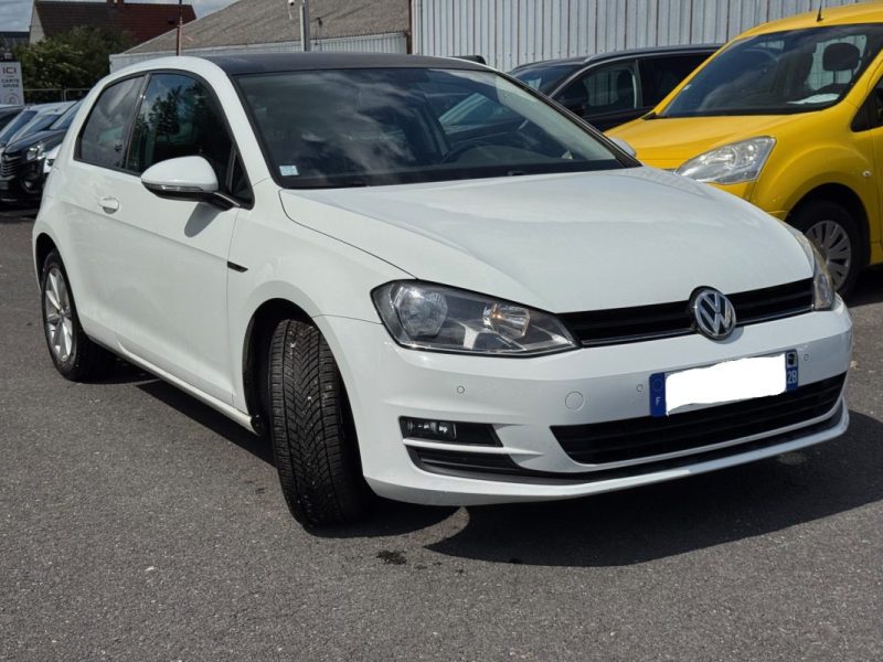 VOLKSWAGEN GOLF 2015