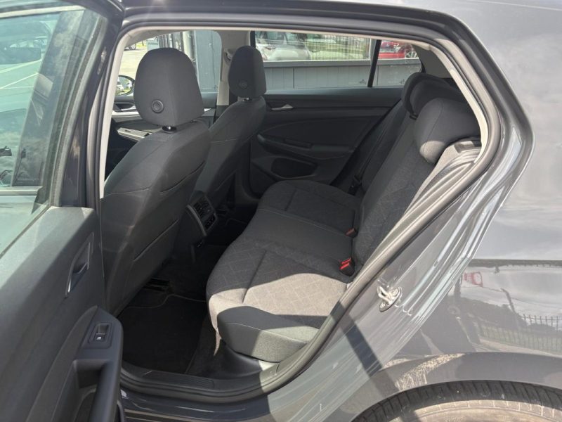 VOLKSWAGEN GOLF 2022
