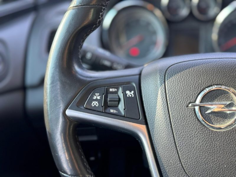 OPEL INSIGNIA 2.0 CDTI 4x4 195 ch COSMO PACK - Distribution Ok