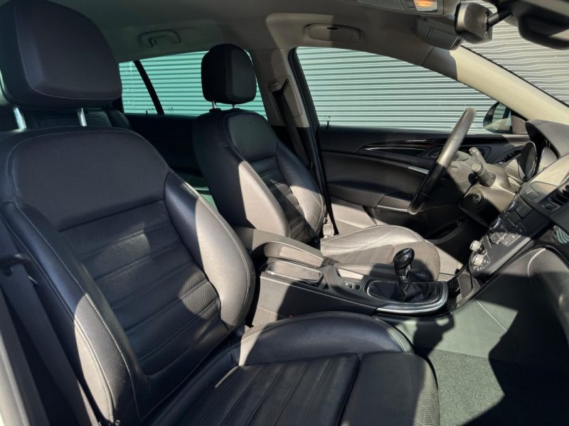 OPEL INSIGNIA 2.0 CDTI 4x4 195 ch COSMO PACK - Distribution Ok