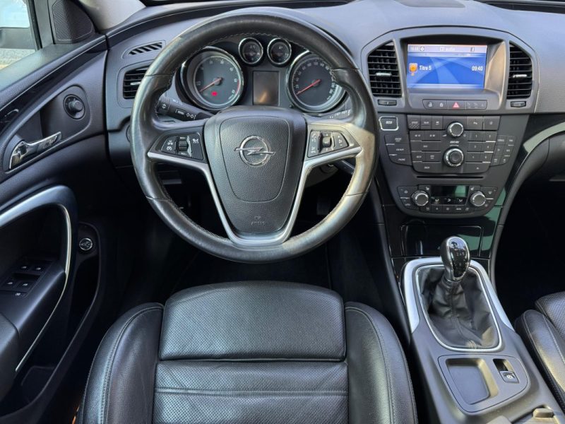 OPEL INSIGNIA 2.0 CDTI 4x4 195 ch COSMO PACK - Distribution Ok