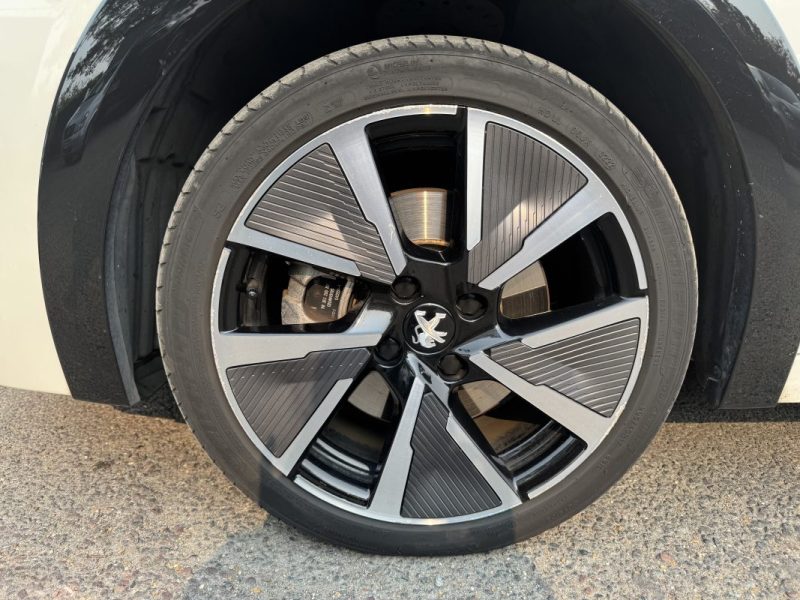 PEUGEOT E 208 - 136 ch GT - Toit Panoramique