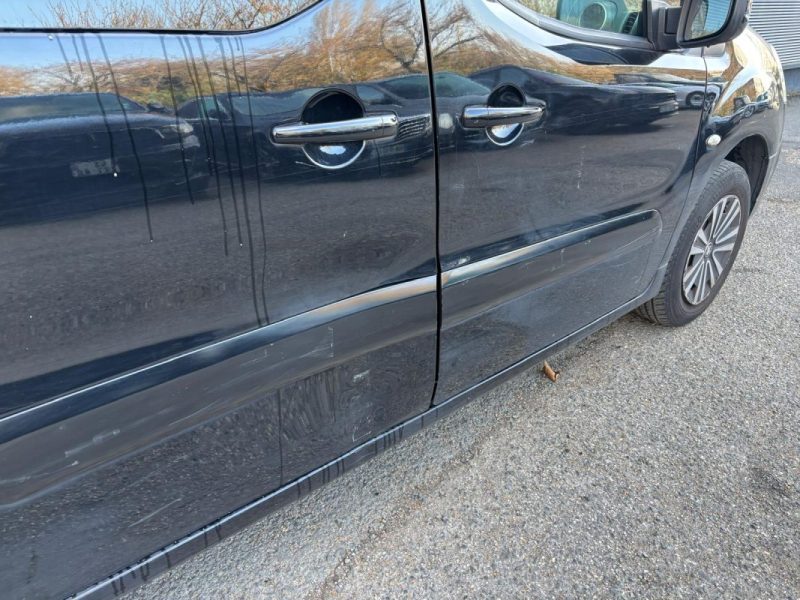 PEUGEOT PARTNER 1.6 BLUEHDI 99cv BOITE AUTOMATIQUE