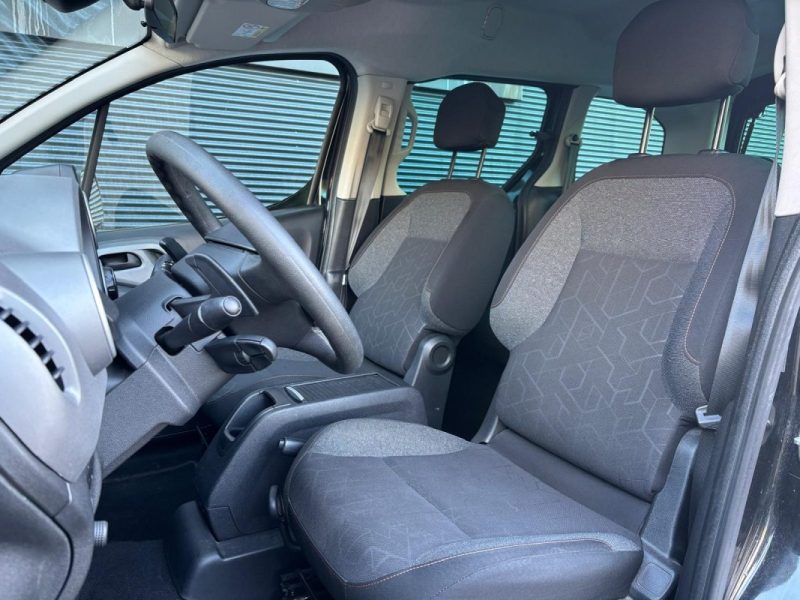 PEUGEOT PARTNER 1.6 BLUEHDI 99cv BOITE AUTOMATIQUE