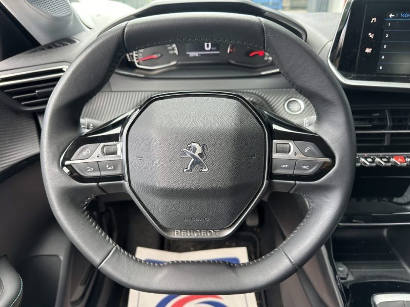 PEUGEOT 208 2022