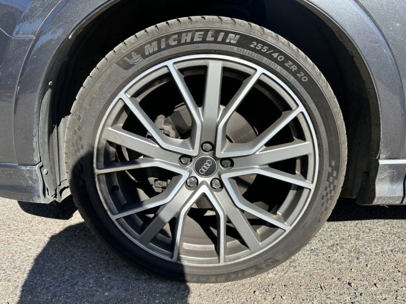 AUDI Q3 1.5 35-TFSI -150ch S-Line  TOIT PANORAMIQUE OUVRANT / CAMERA DE RECUL SIEGES CHAUFFANTS