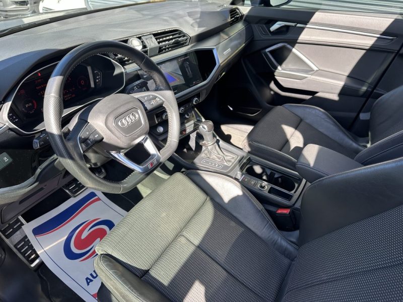 AUDI Q3 1.5 35-TFSI -150ch S-Line  TOIT PANORAMIQUE OUVRANT / CAMERA DE RECUL SIEGES CHAUFFANTS