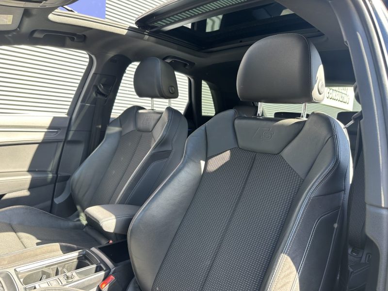 AUDI Q3 1.5 35-TFSI -150ch S-Line  TOIT PANORAMIQUE OUVRANT / CAMERA DE RECUL SIEGES CHAUFFANTS